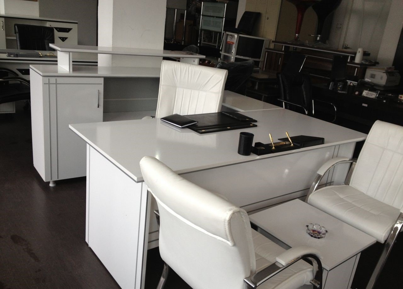 AB Zuleons Ofis Koltuklu Masa Makam Takımı