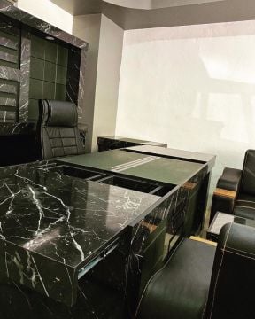 Vip Mermer Desenli Üniteli Ofis Büro Üçlü Oturma Gruplu Makam Koltuklu Yönetici Masa Takımı