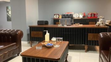 Baron Vip Koltuklu ve Chester Oturma Gruplu Doğal Ahşap Ofis Masa Makam Takımı