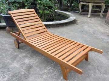 Standart İroko Teak Ahşap Şezlong