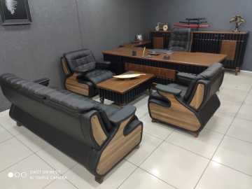 Baron Vip Koltuklu ve Oturma Gruplu Doğal Ahşap Ofis Masa Makam Takımı